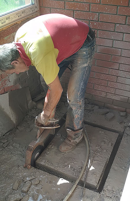 Отверерстие в перекрытии под люк