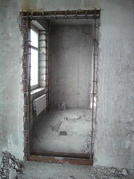 усиление проема в бетонной стене