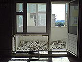 демонтаж подоконного блока