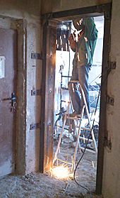 усиление проема швеллером